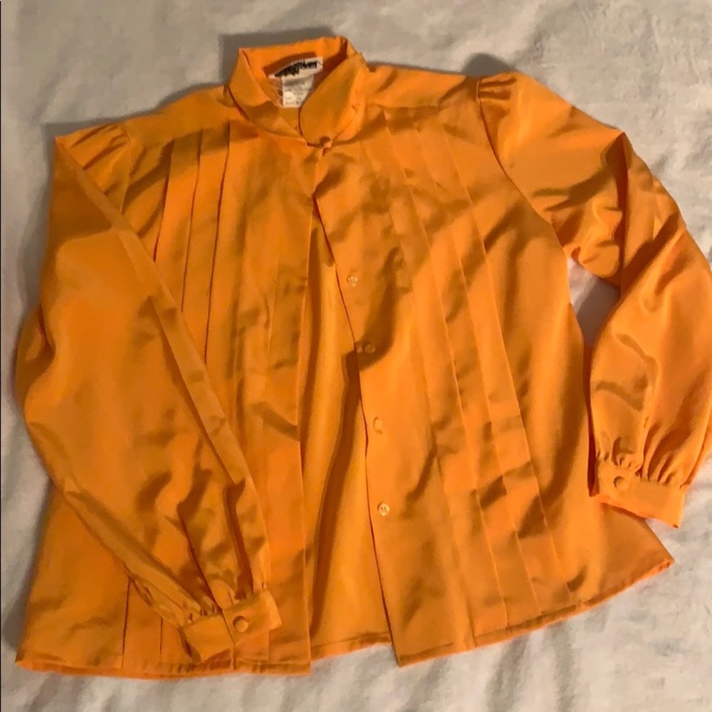 Bottom up long sleeve. Fits like a small